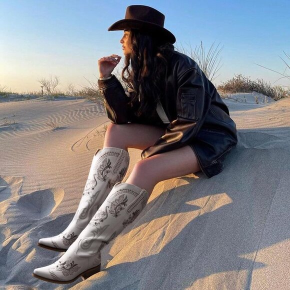 Women Faux Leather White Glitter Sparkly Rhinestone Embroidery Pointed Boots - Picture 2 of 6